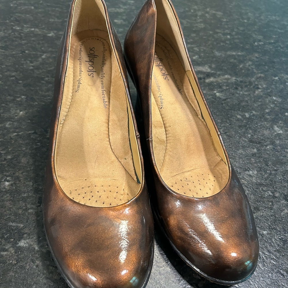 Softspots Women's Mottled Brown‎ Pumps size 11N